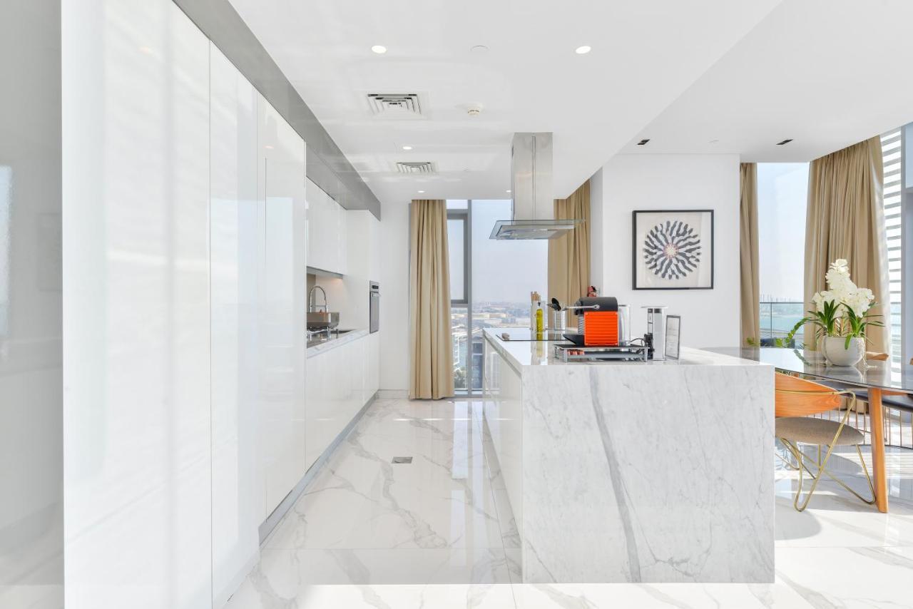 Luxe 3 Bedroom Oceanfront Apartment In The Heart Of Bluewaters Island Dubaï Extérieur photo