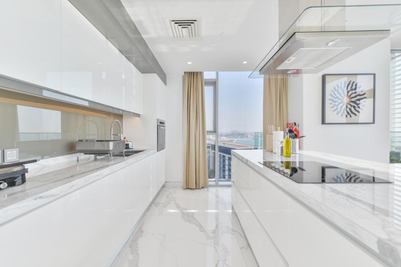 Luxe 3 Bedroom Oceanfront Apartment In The Heart Of Bluewaters Island Dubaï Extérieur photo